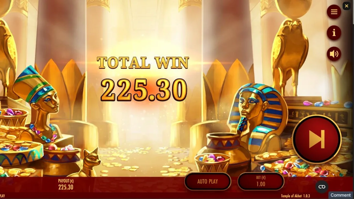 Tampilan antarmuka mobile game slot Temple of Akhet dengan latar belakang piramida mistis